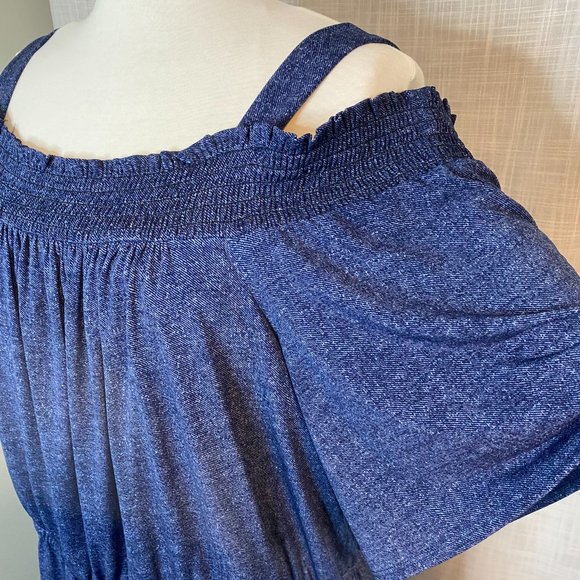 Cold shoulder denim look dress | Robe look denim à épaules dénudées - Picture 4 of 9